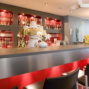 Mercure Airport Tegel Отель